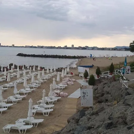 Harmony Suites Saint Vlas Aparthotel 4*