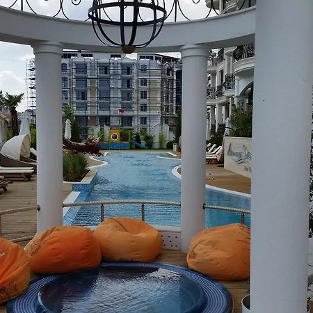 Harmony Suites Saint Vlas Aparthotel 4*