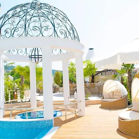 Aparthotel Harmony Suites Saint Vlas